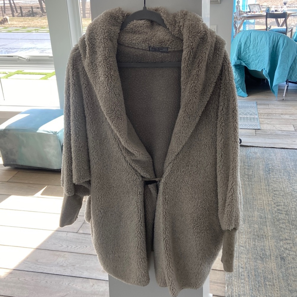 AnGela Mara sweater